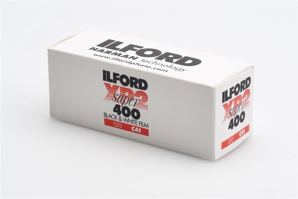 Ilford XP2 Super 400 ISO 120 Film B/N Scadenza 10/24