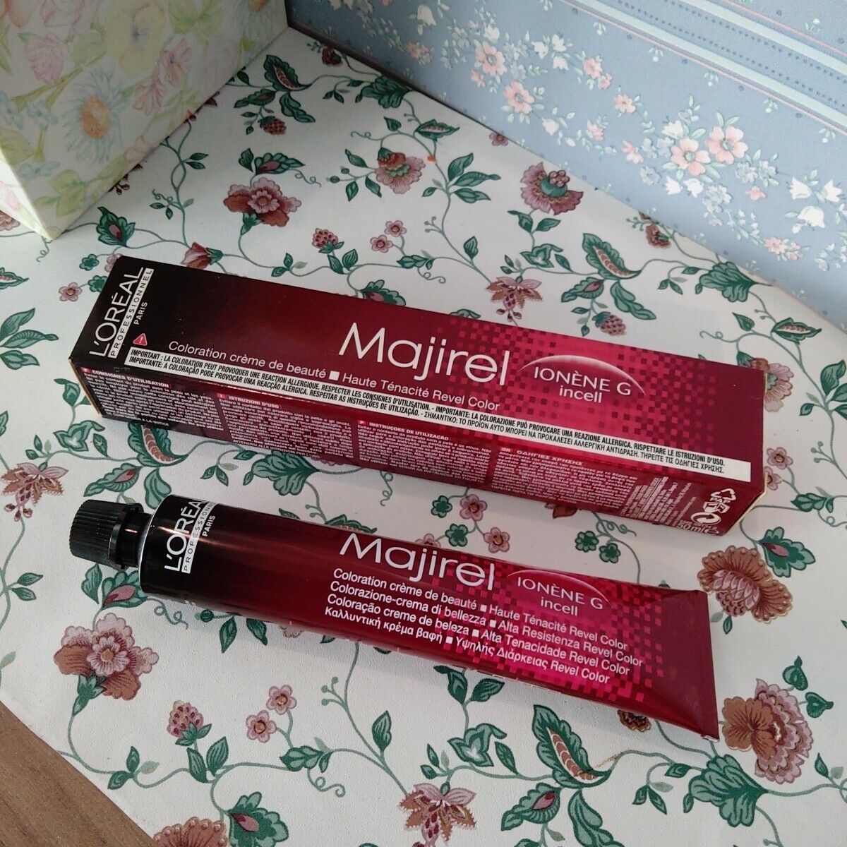 1 L'OREAL PROFESSIONNEL  MAJIREL 8,04 biondo chiaro Leggermente rame  50ml)