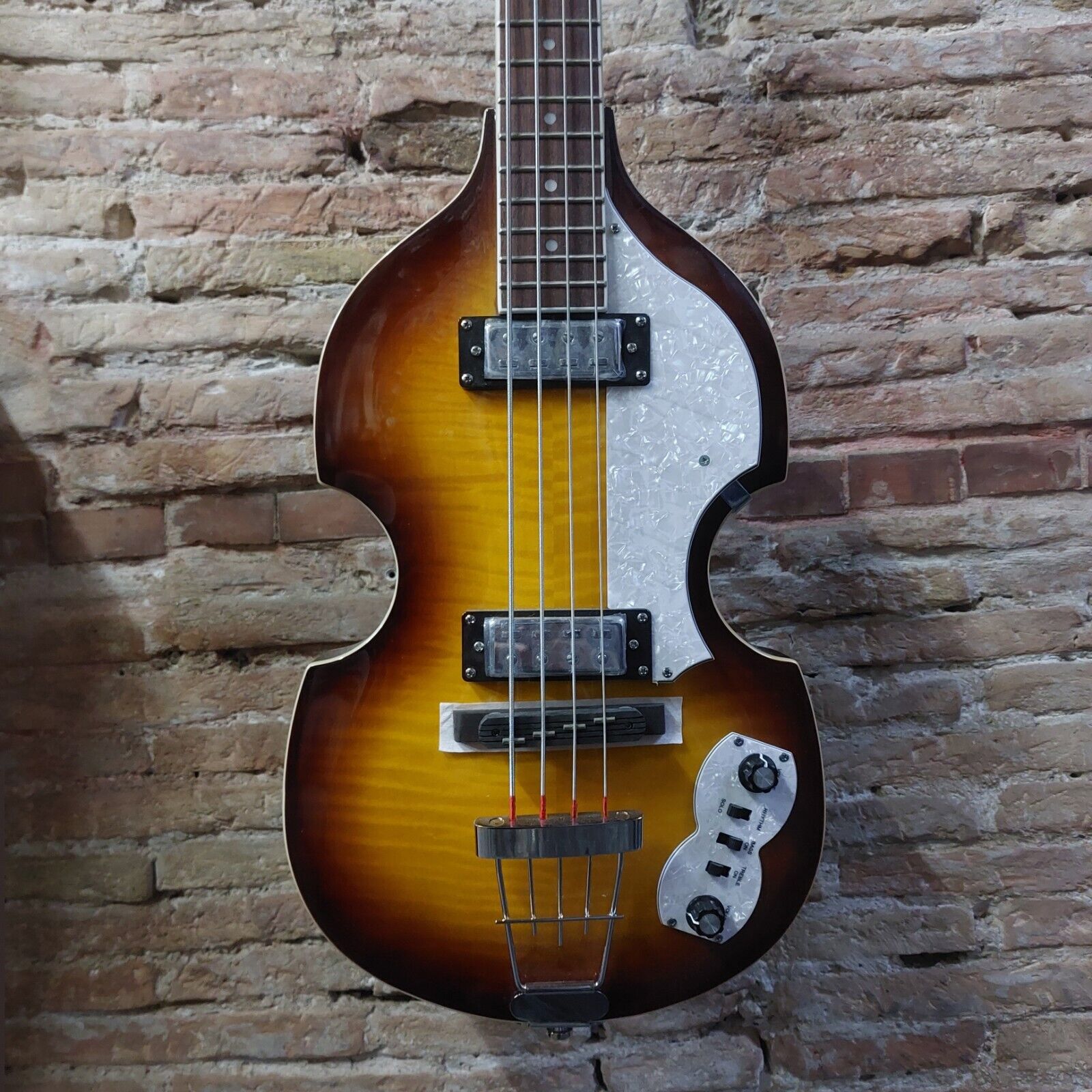 KYLIN hollow-body violin bass short scale BRAND NEW sunburst Beatle