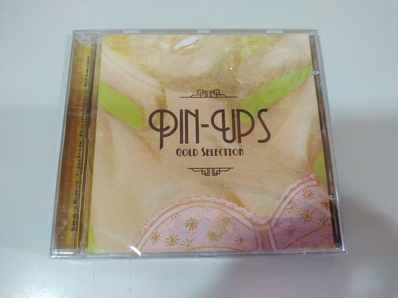 Pin-Ups Gold Collection Marilyn Monroe Sophia Loren Mae West - CD nuevo