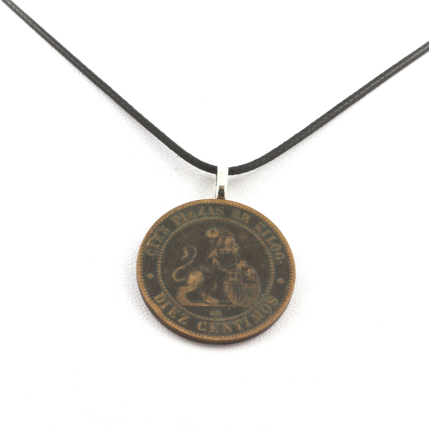 Collezione Di Minerali. Collana Moneta Spagnola 10 CENTIMOS Corda Nera.