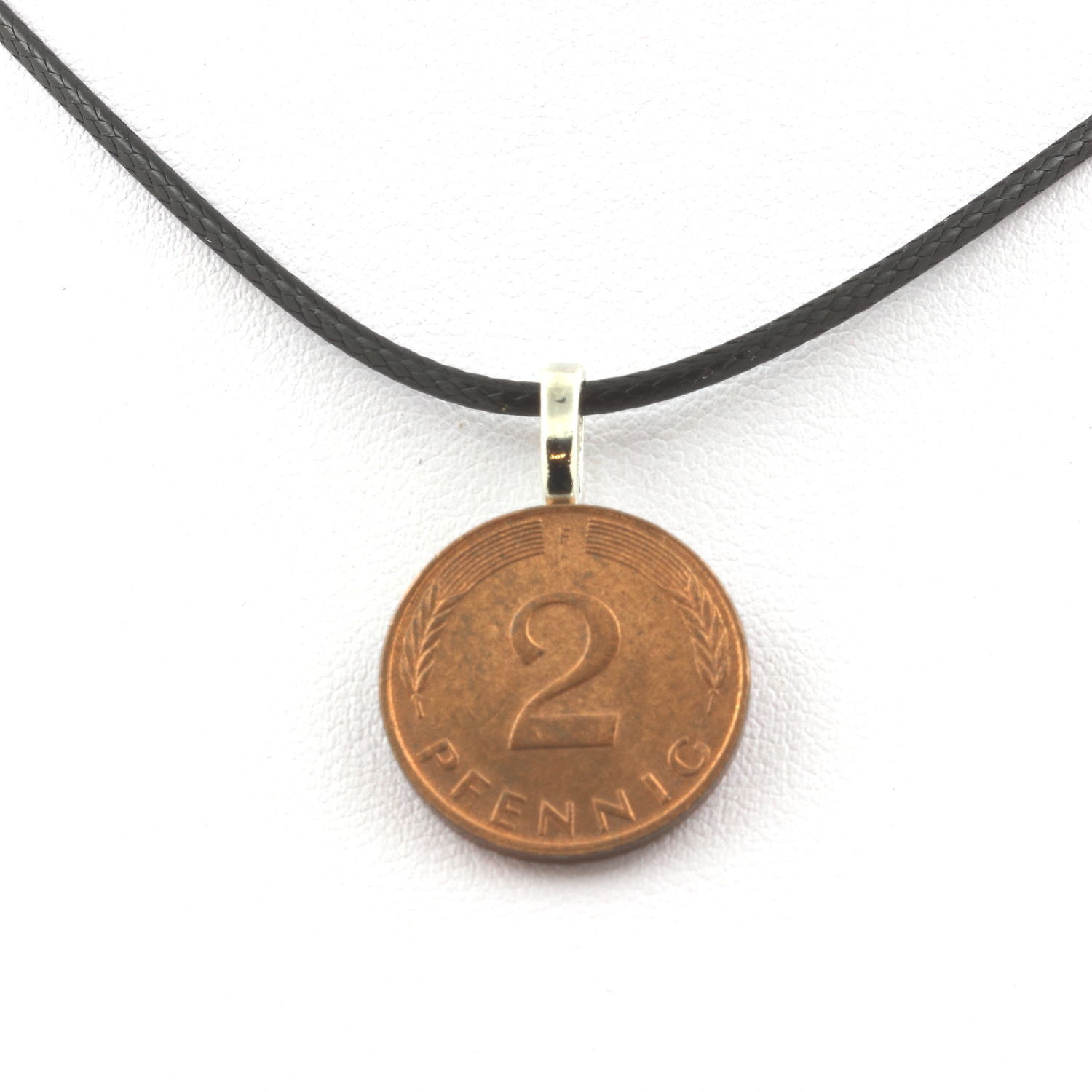 Minerali Collezione. Collana Moneta Germania 2 Pfennig Acciaio Placcato