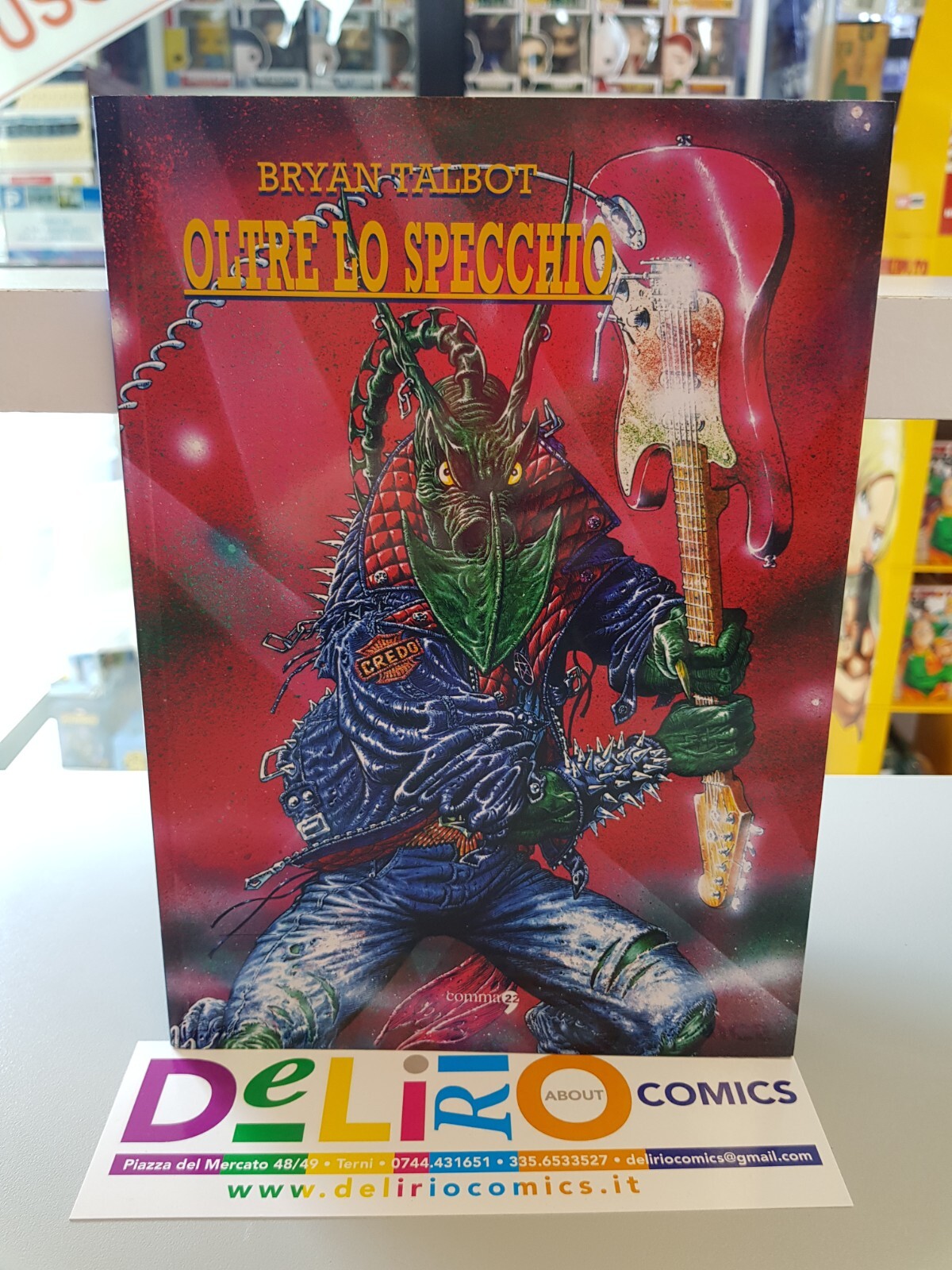 OLTRE LO SPECCHIO Ed. COMMA 22 SCONTO 5%