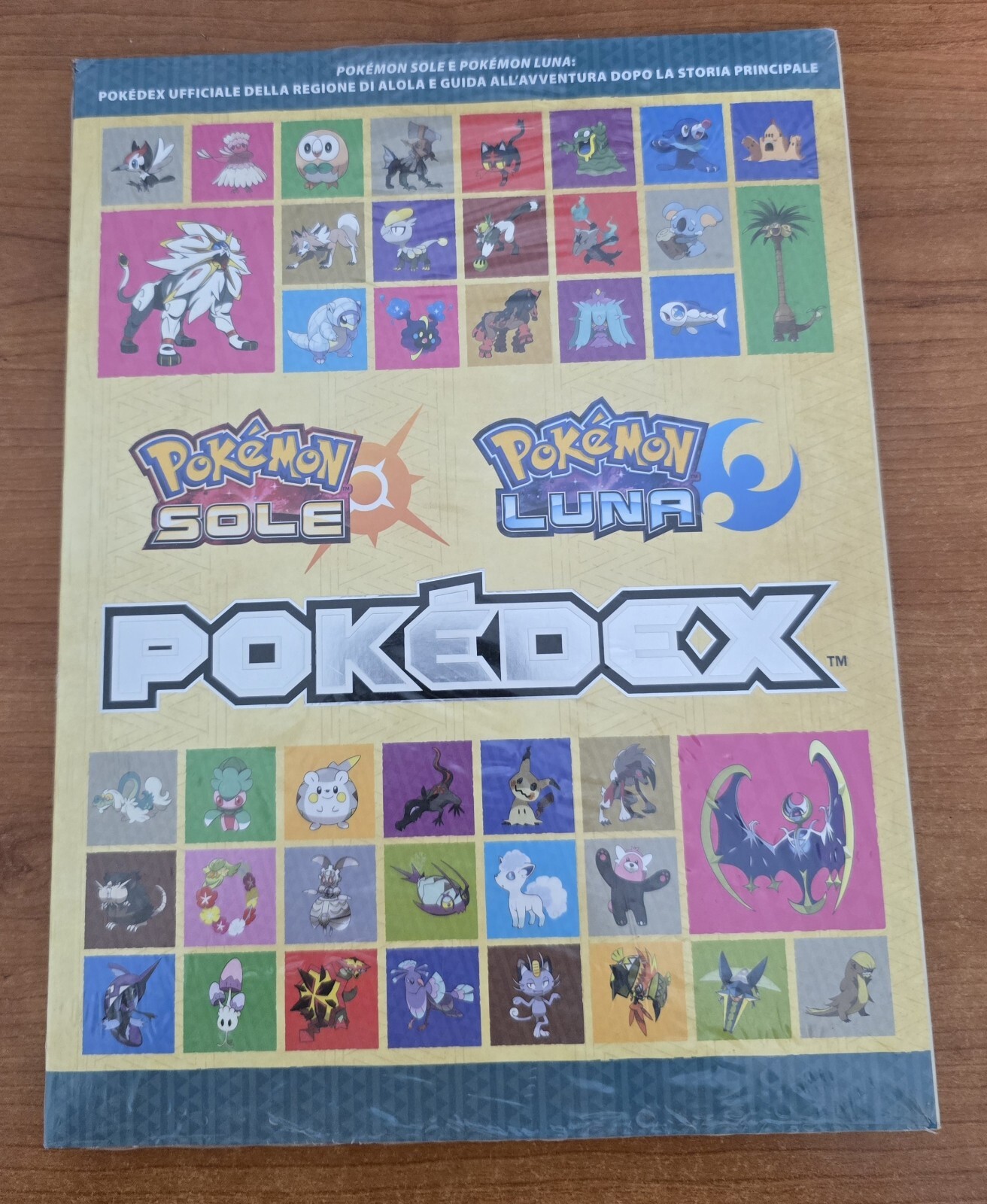 POKÉDEX UFFICIALE ALOLA DI POKÉMON SOLE E LUNA NEW SIGILLATO