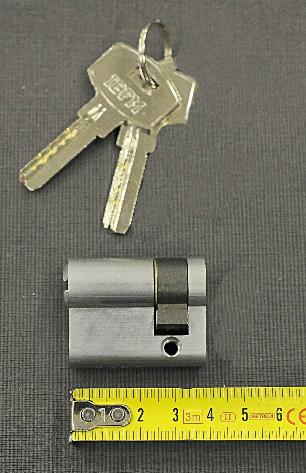mezzo cilindro  IBFM 2303   da 40mm ( 30 + 10 ) con chiave unificata ka