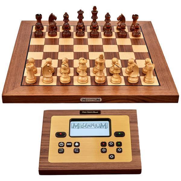 Millennium M828  Chess Classics Exclusive Computer scacchi