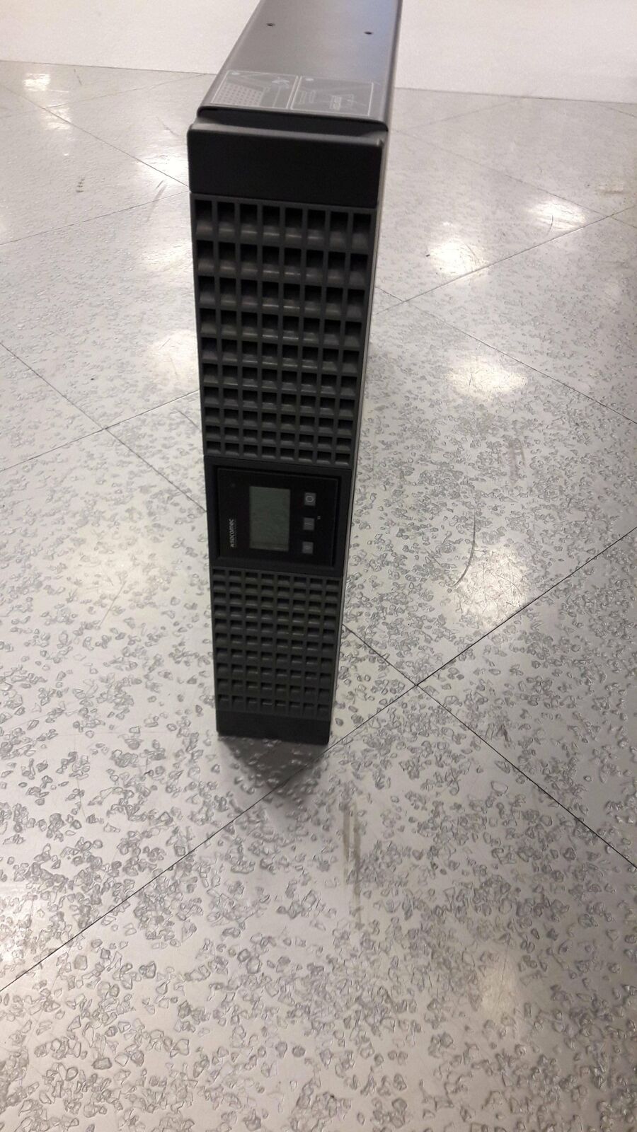 SOCOMEC SICON UPS TOWER/RACK 3300VA 2700W NRT2-U3300