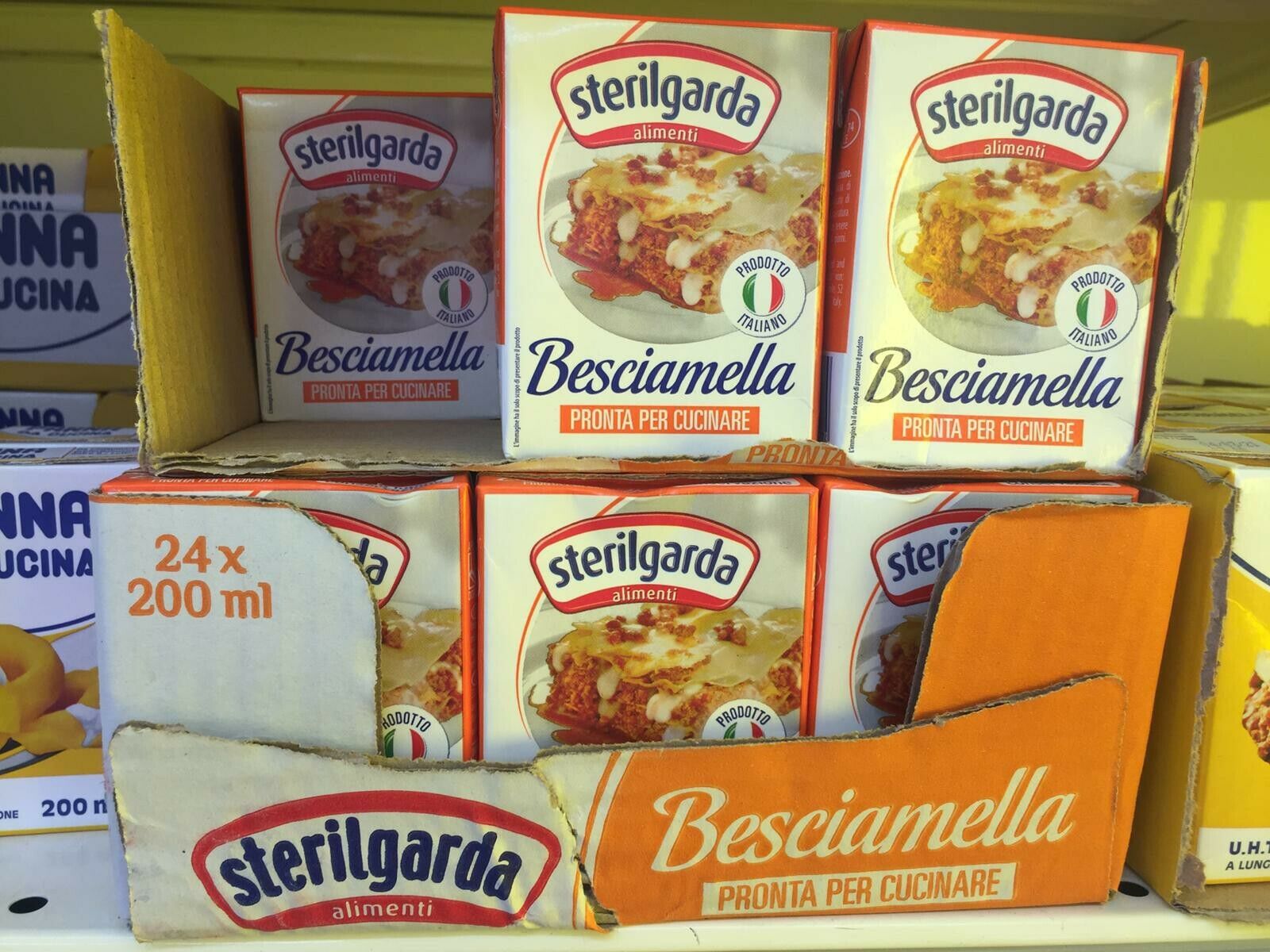5 pacchi da 200 ml di  BESCIAMELLA CLASSICA STERILGARDA PANNA CHEF