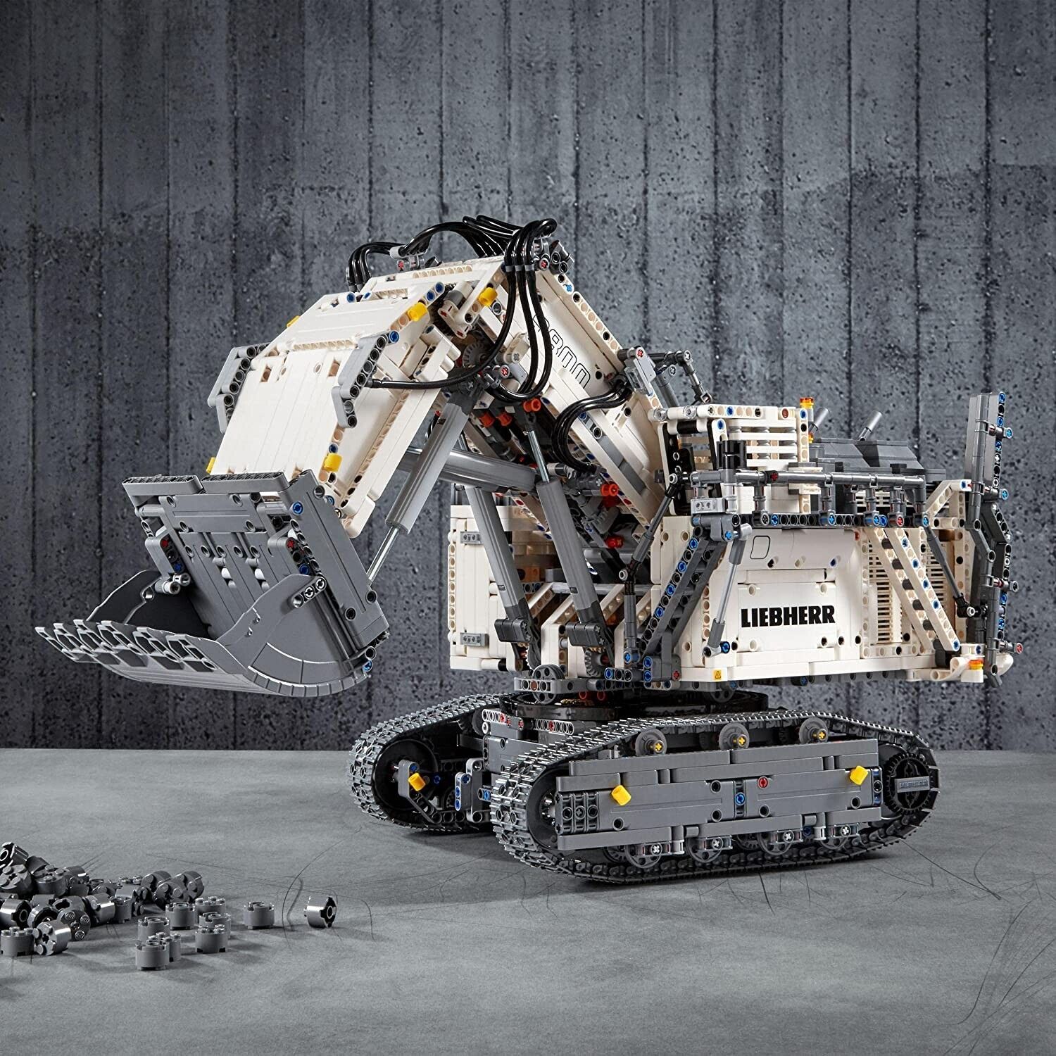LEGO TECHNIC 42100 - ESCAVATORE LIEBHERR R 9800