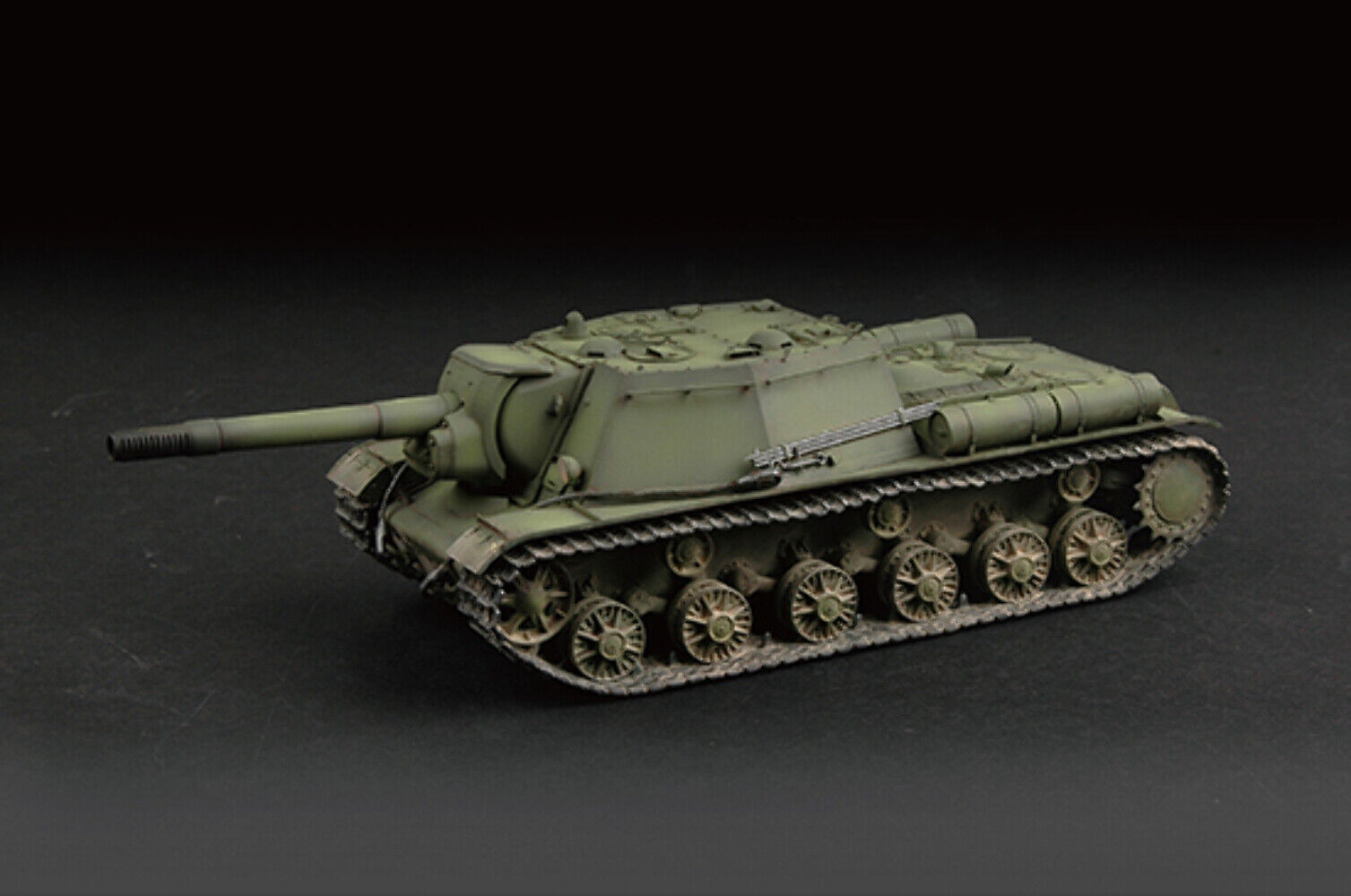 Trumpeter 1:72 SOVIET SU-152 SELF PROPELLED HEAVY HOWITZER EARLY - 07129
