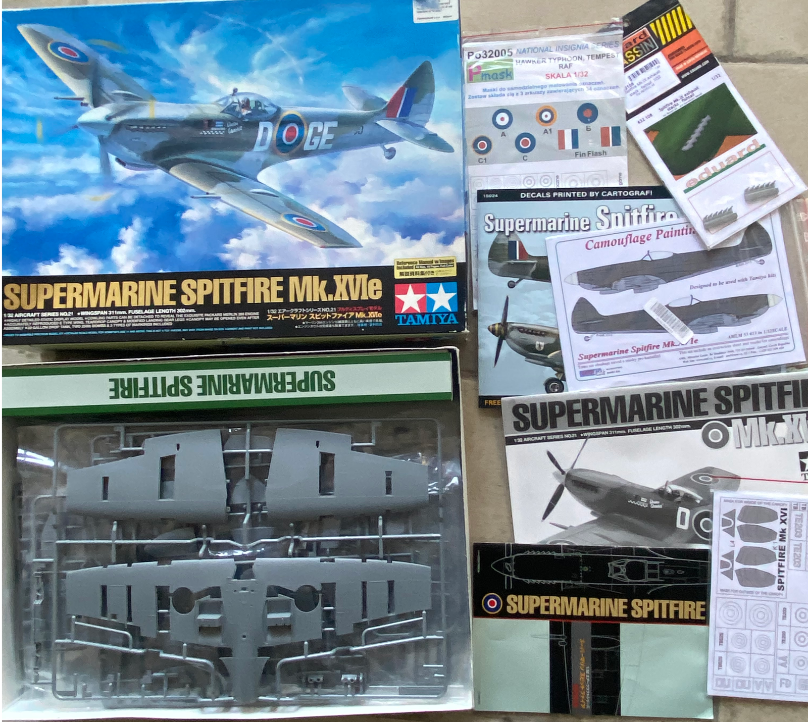 Tamiya 1/32 SPITFIRE MK.XVI-E  pluriaccessoriato