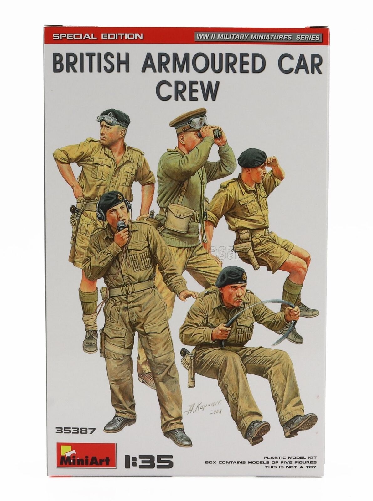 FIGURES - MILITARY BRITISH ARMOURED CAR CREW - / - 1/35