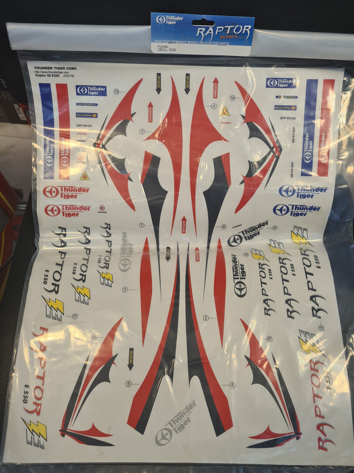 DECAL  ,E550 PV0564 THUNDER TIGER