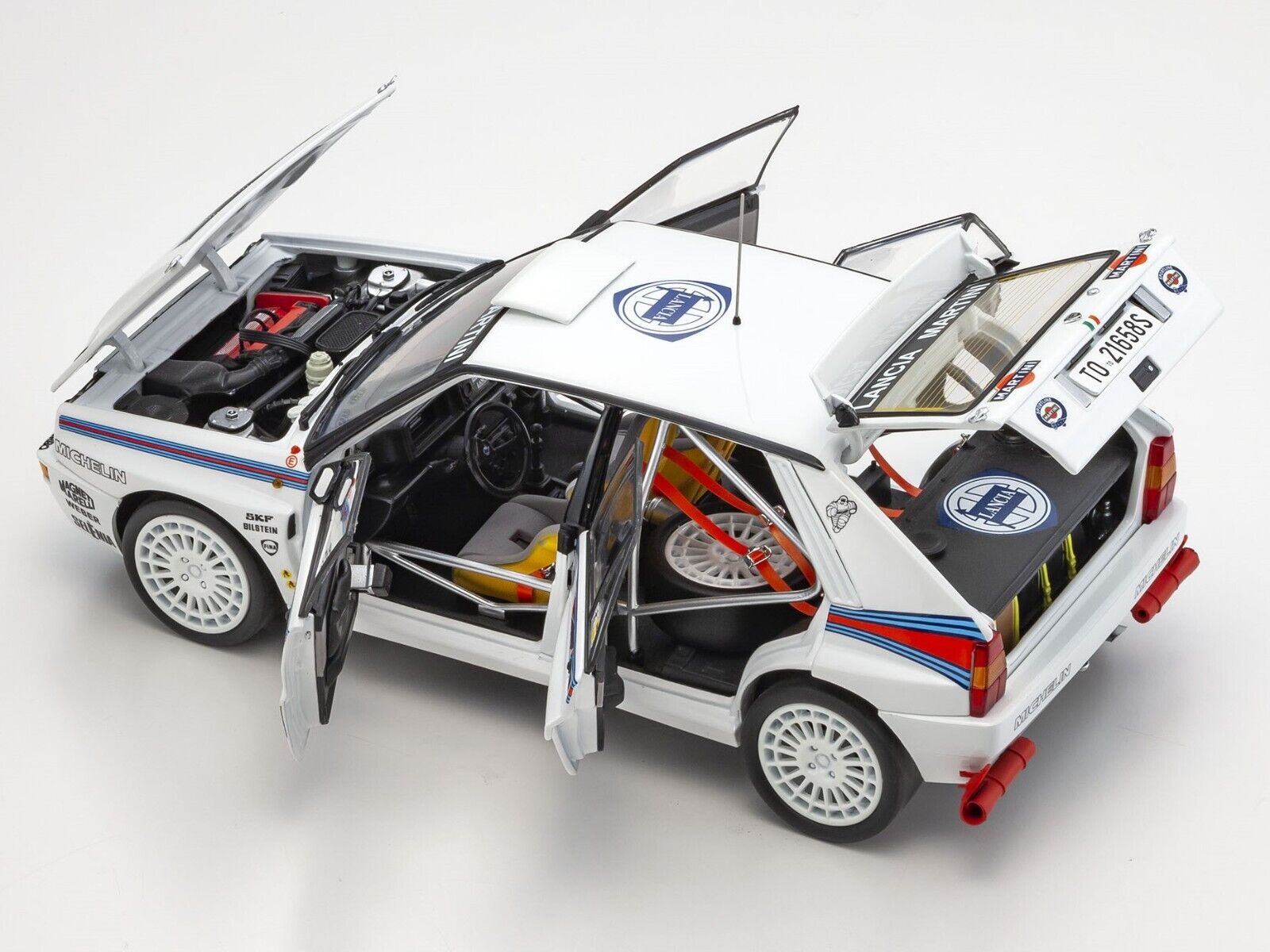 KYOSHO 1:18 08348G - Lancia Delta HF Evoluzione Gr.A Martini Testcar 1991