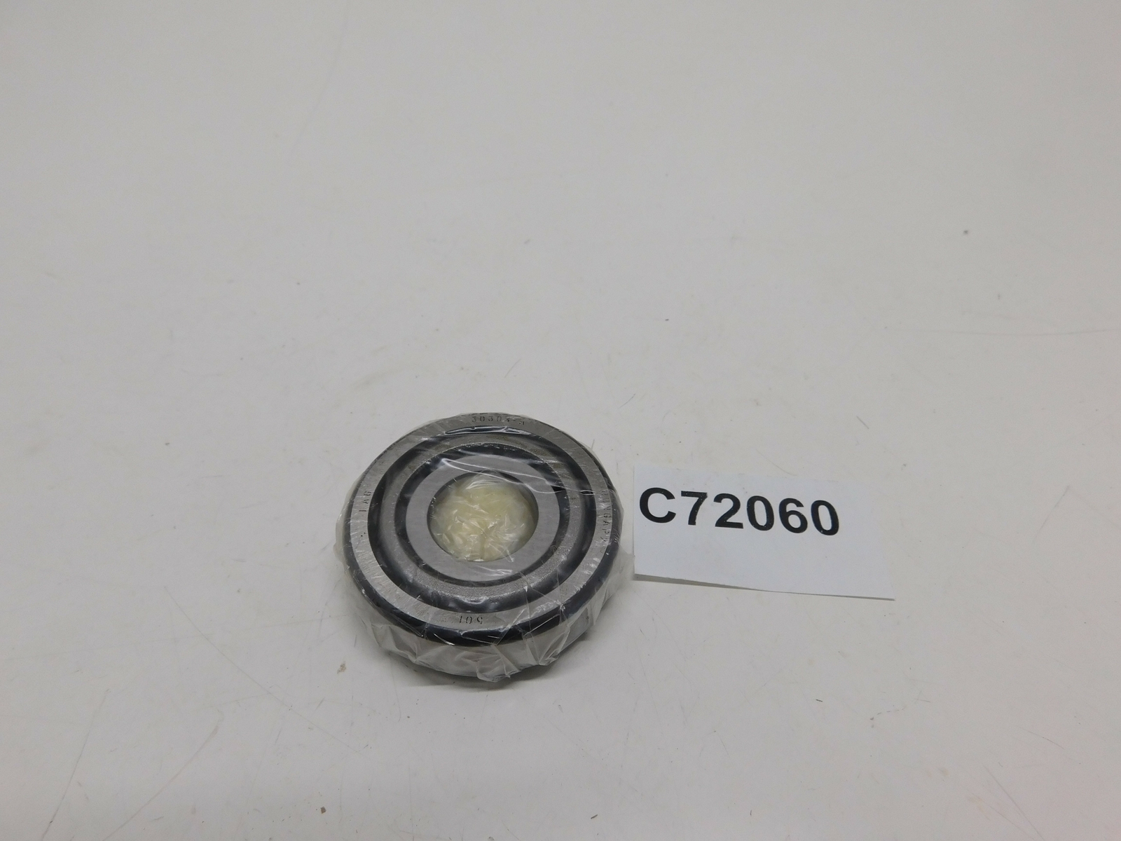 CUSCINETTO A RULLI CONICI TAPERED ROLLER BEARING 20X52X16.25 FAG 30304A