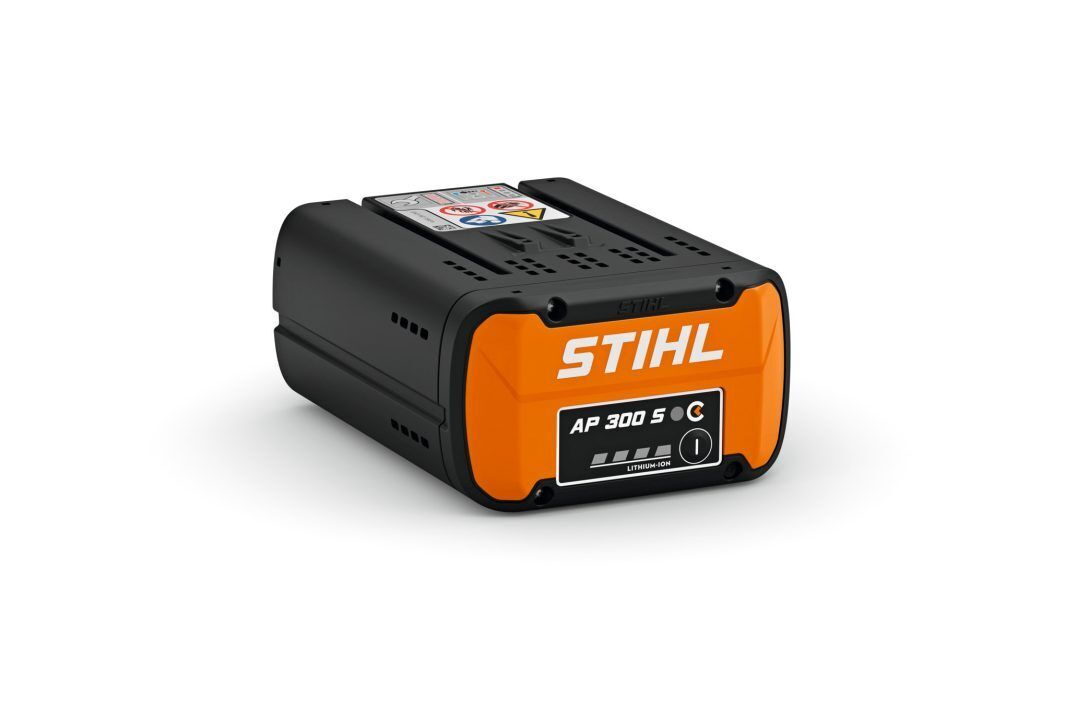 BATTERIA STIHL AP300S CON CONNECTOR 2.0 36 V PER ATTREZZI LINEA PROFESSIONALE