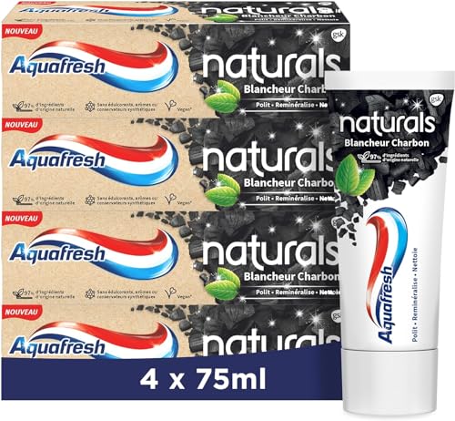 Aquafresh Dentifricio Sbiancante Naturals Whitening Carbon, Pulisce, Rinfresca E Protegge Dalla Comparsa Di Carie, Confezione Da 4 X 75 Ml