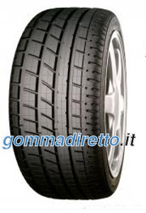 Yokohama A008P ( 245/45 ZR16 94W N0 )