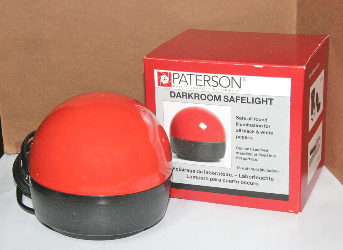 Lanterna rossa Paterson con lampadina per la stampa bianco e nero camera oscura