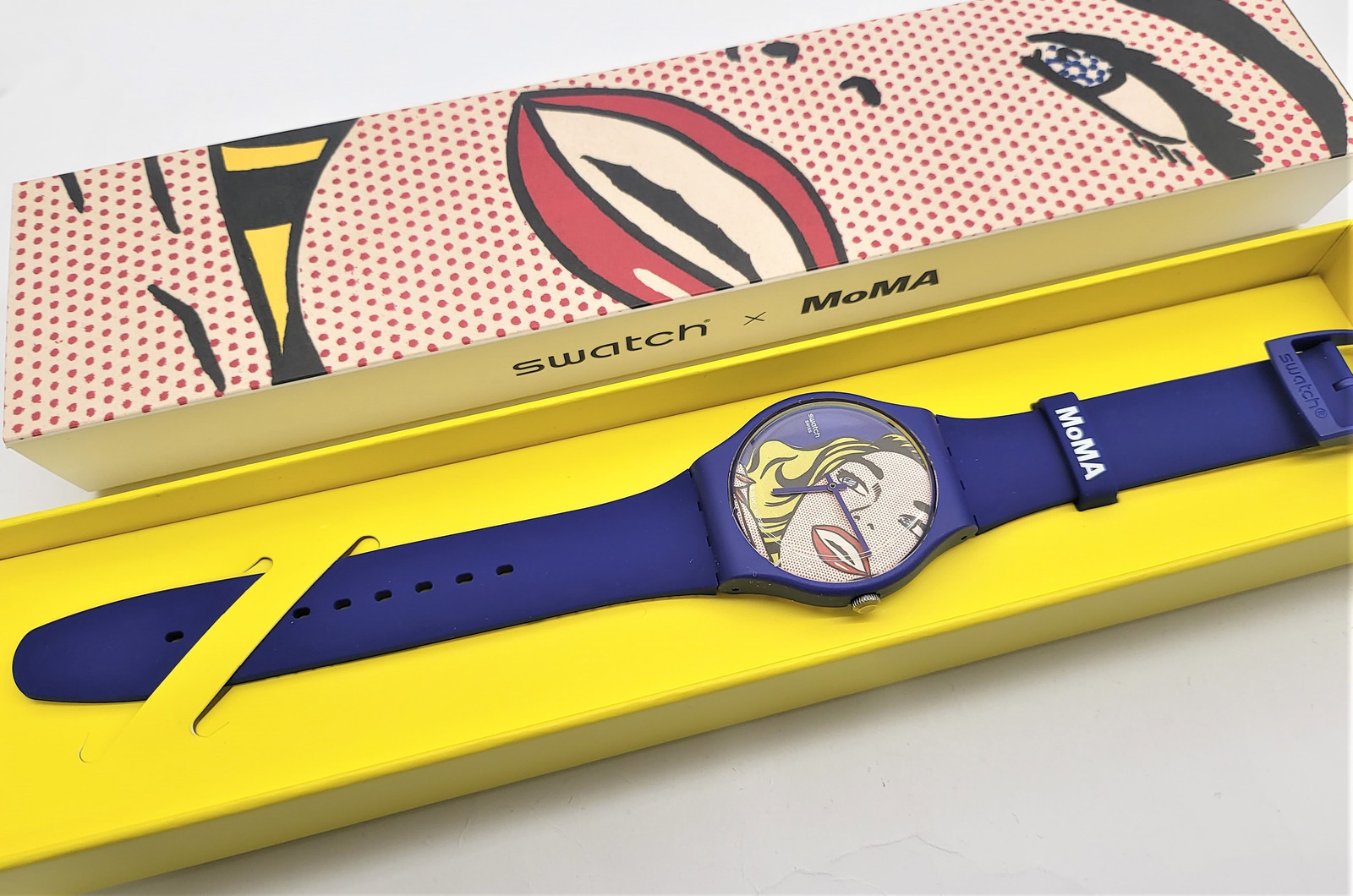 Swatch Special - SUOZ352 - By Moma - Girl By Roy Lichtenstein NUOVO  -