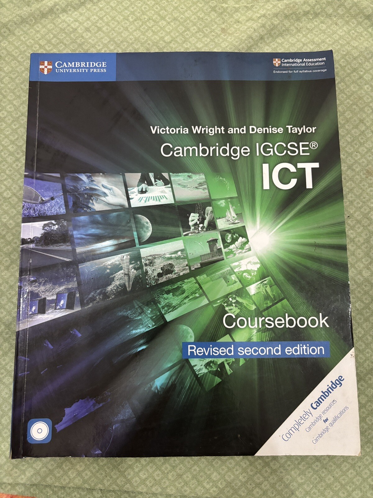 CAMBRIDGE IGCSE ICT 2ED + CDROM REVISED ED - 9781108698061