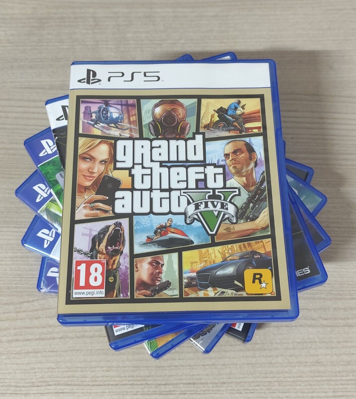 Gta 5 v gioco originale ps5 nuovo mai usato completo di tutto Grand theft auto