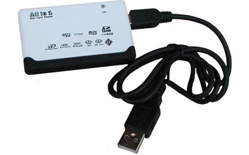 Reporter Lettore di Schede Esterno USB 2.0 lettore Multicard - Reporter 02263
