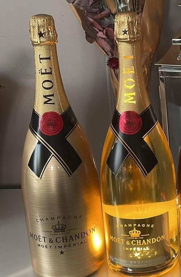 MOET ET CHANDON Brut Imperial Golden Light Up Luminous Magnum 1500ml - IT