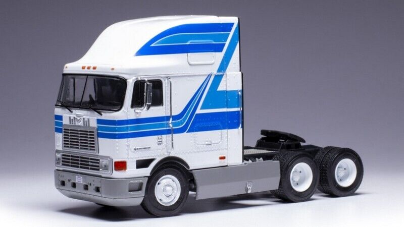 International Eagle Cabover 1995 White/Blue 1:43 IXO TR190