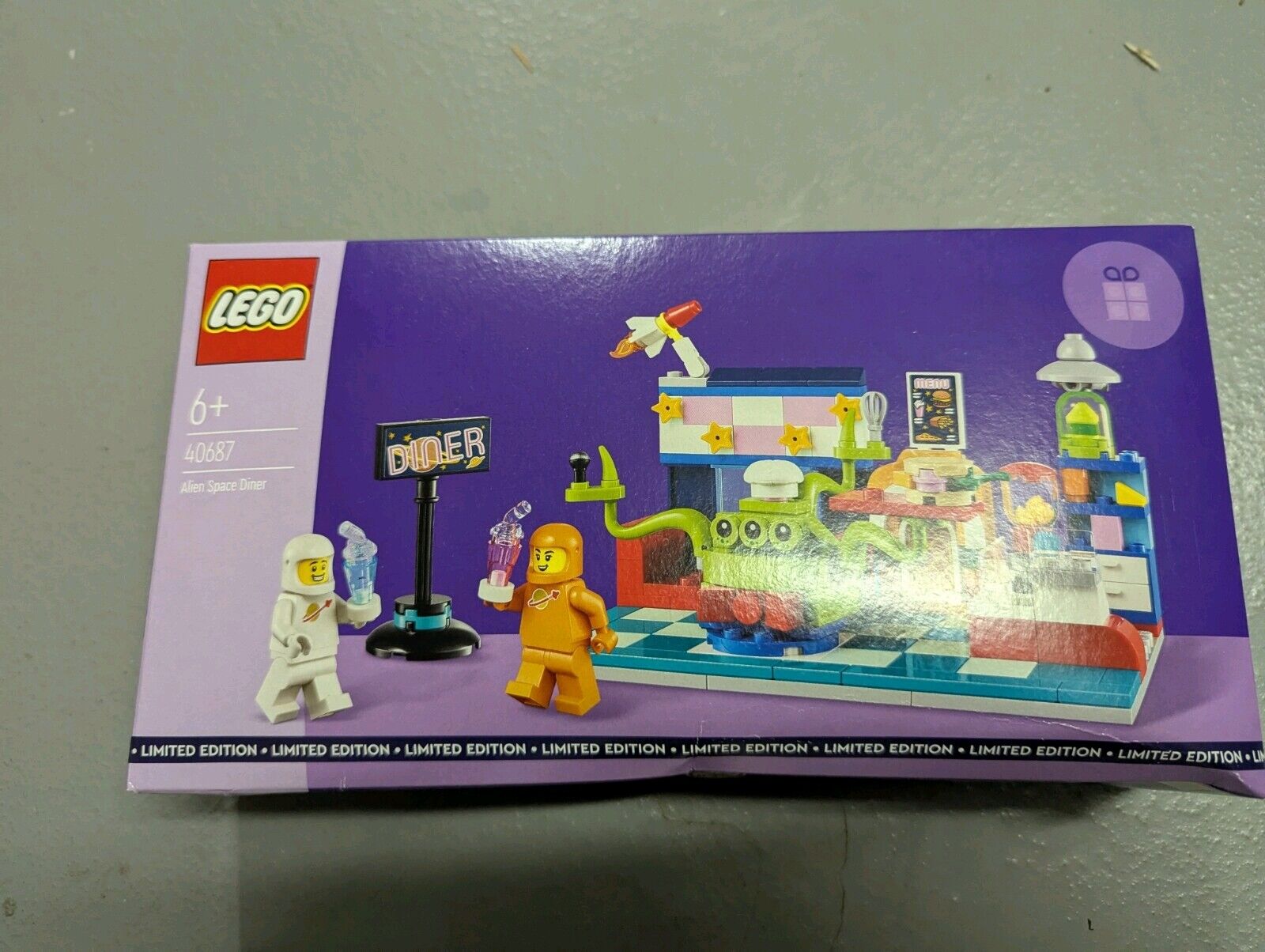 LEGO Space 40687 Tavola calda dell’alieno alien space diner