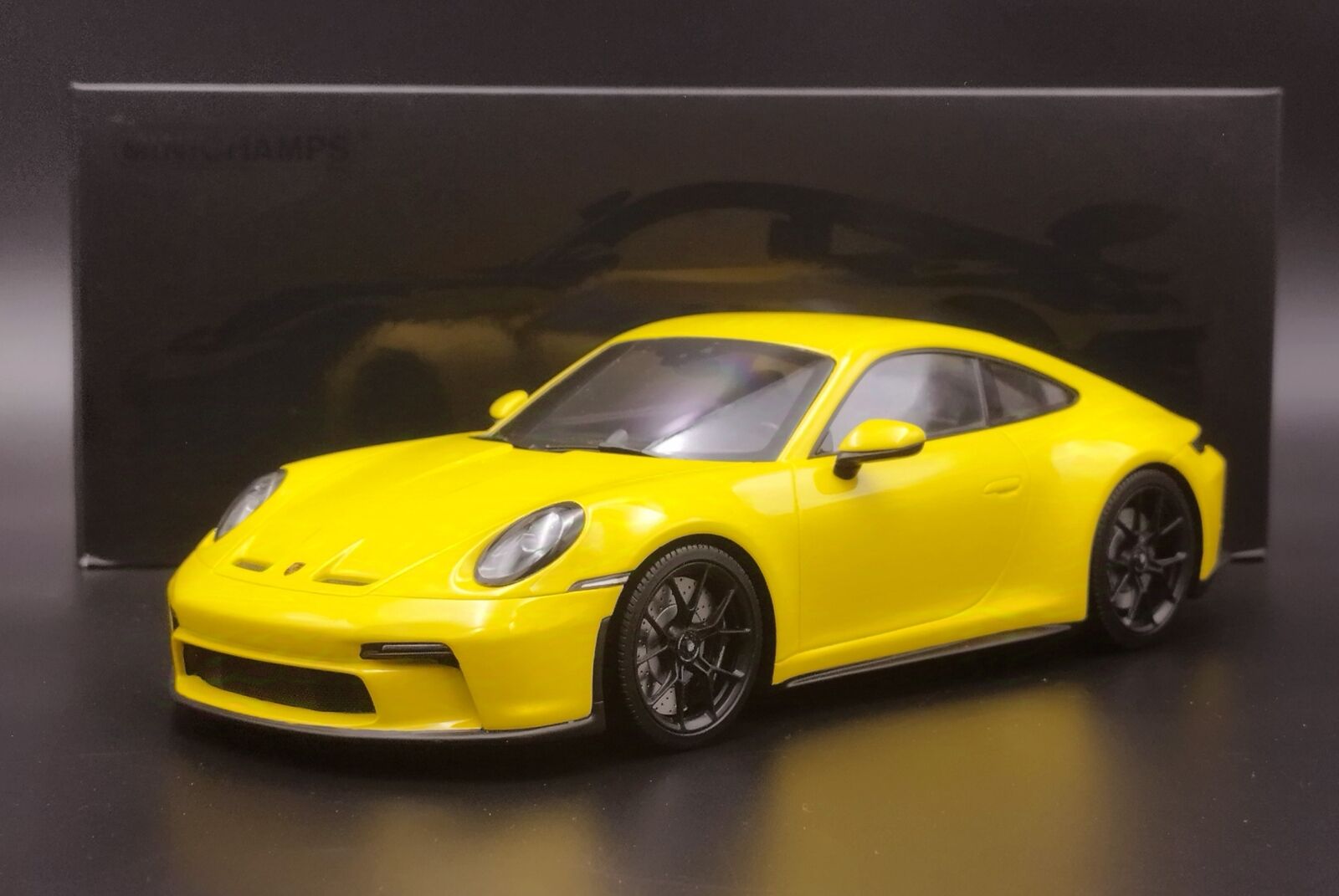 Porsche 911(992) GT3 Touring 2022 Yellow/Black Wheels Minichamps 1:18