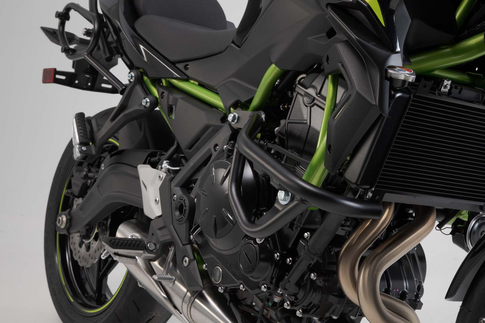 Sw-Motech Barra di protezione motore . Kawasaki Z650 (16-) / Z650RS (21-).
