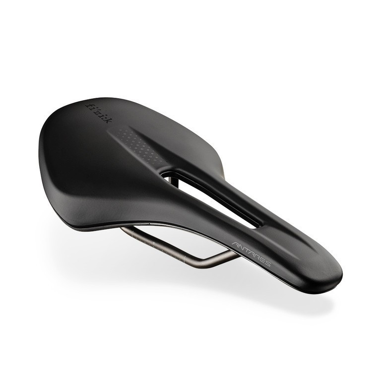 Sella FIZIK Vento Antares R3 - 140mm