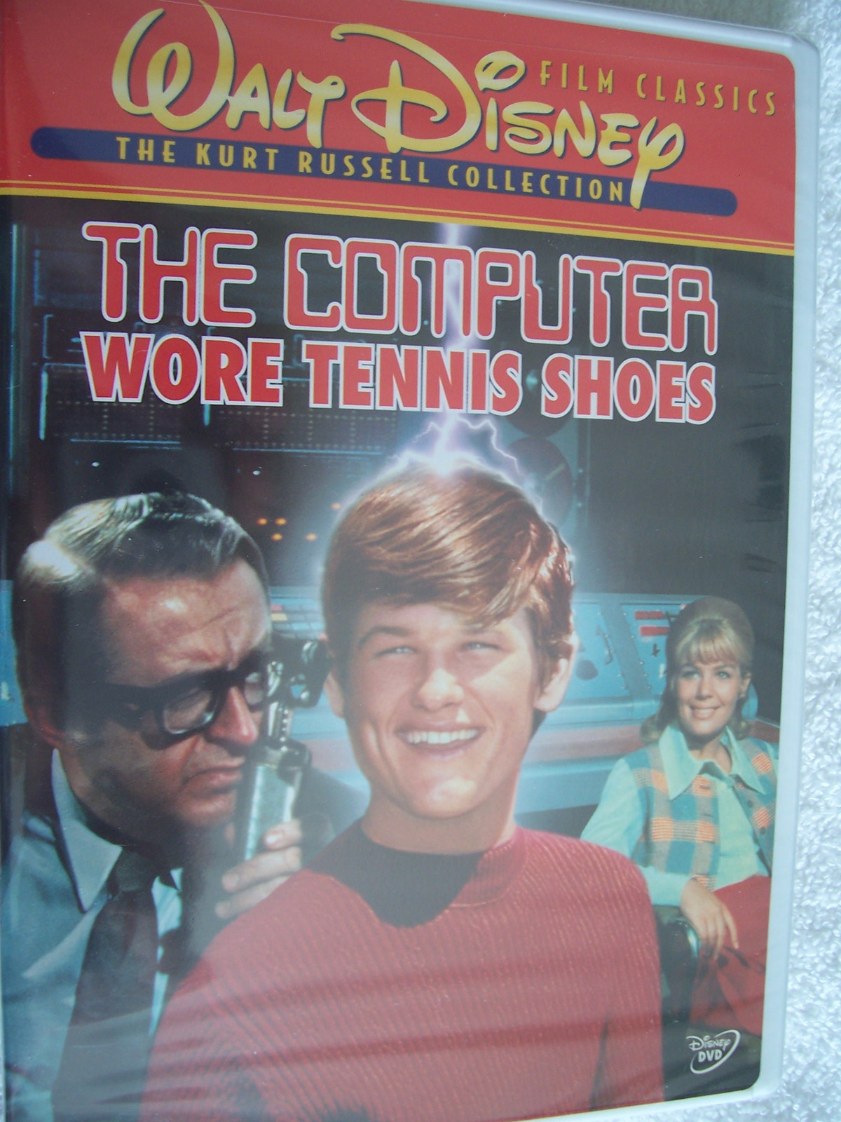 The Computer Wore Tennis Shoes (DVD) Kurt Russell Cesar Romero Joe Flynn
