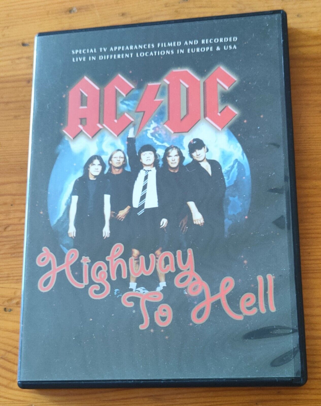 AC/DC Highway to Hell DVD (pari a nuovo, spedizione con corriere)