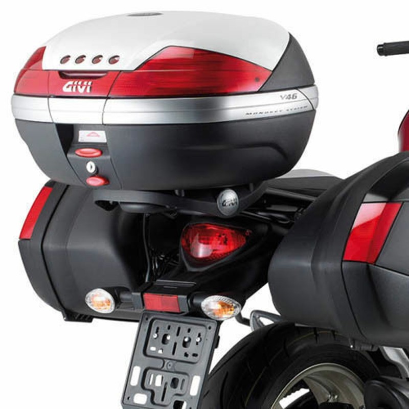 Attacco Posteriore Givi SR121M