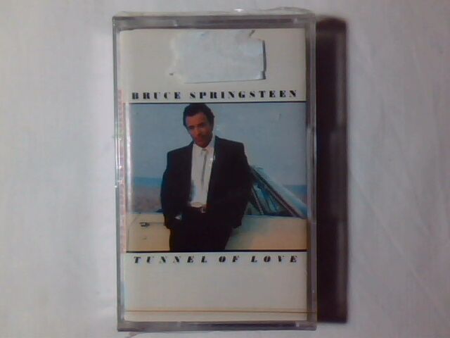 BRUCE SPRINGSTEEN Tunnel of love mc cassette k7 SIGILLATA SEALED!!!