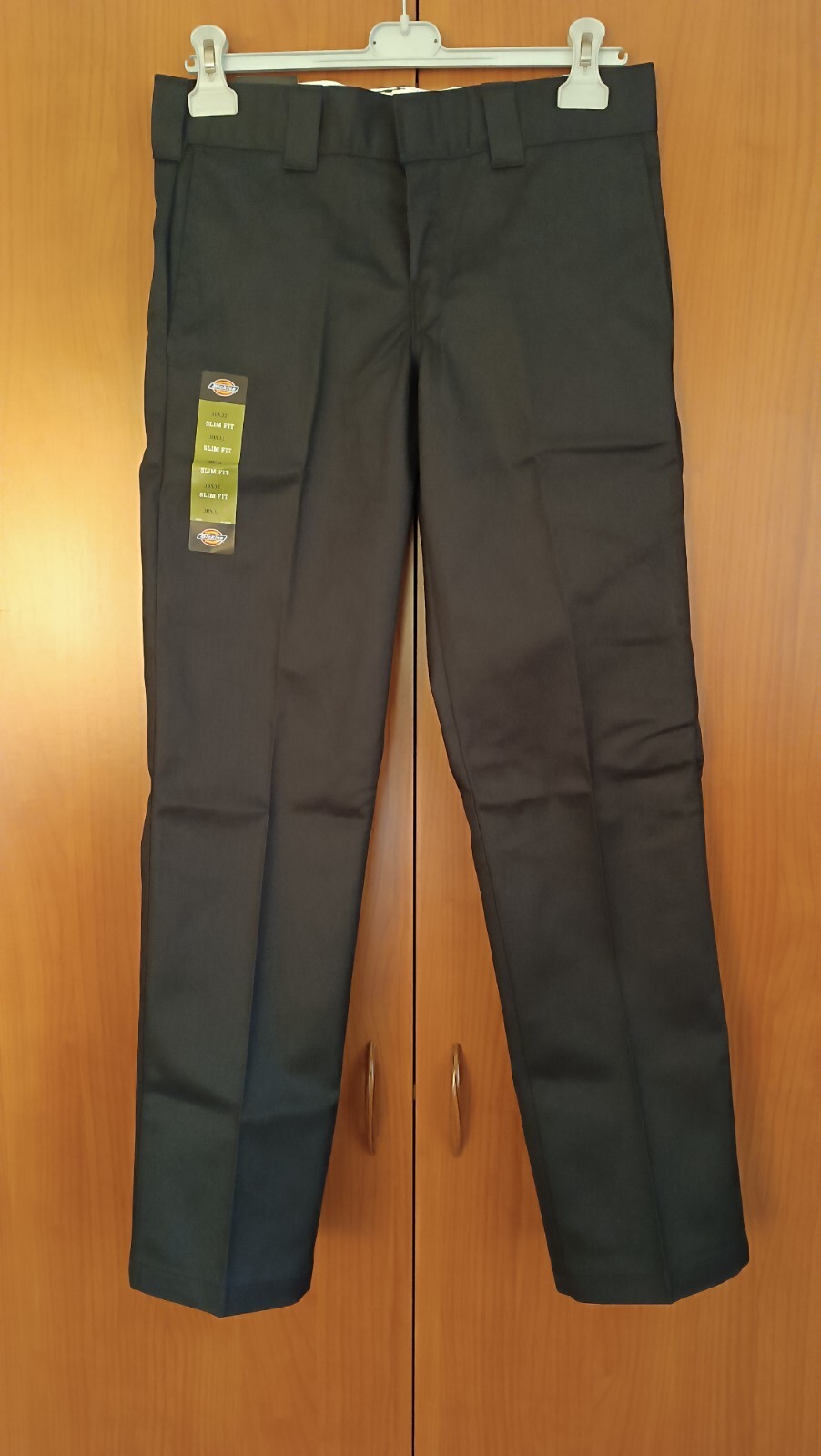 (TG. 30W / 32L) Dickies Slim Straight Work, Pantaloni Uomo, Nero (Black), 30x32