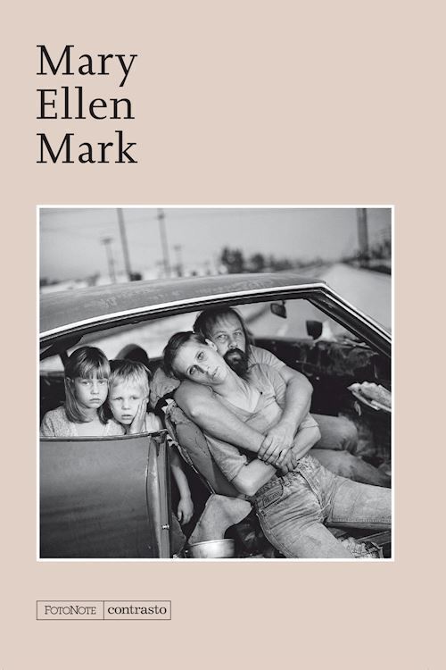 MARY ELLEN MARK  - MARK MARY ELLEN - Contrasto