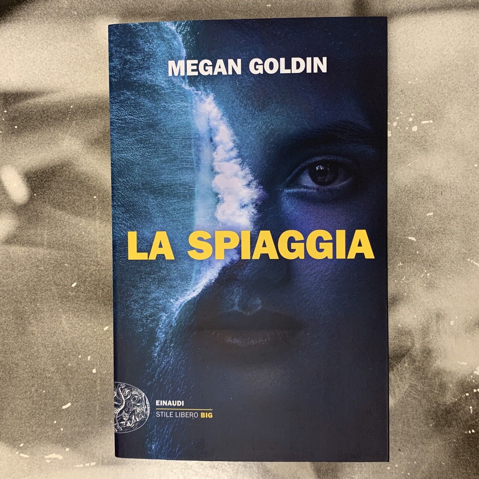 LA SPIAGGIA - MEGAN GOLDIN 2021 EINAUDI
