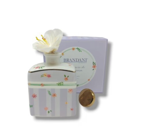 Diffusore di fragranza in porcellana collezione Polline colore lilla | BRANDANI