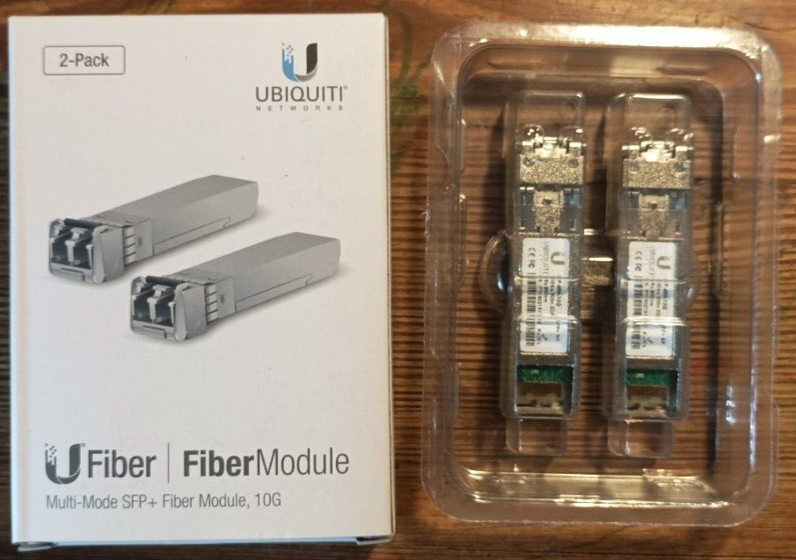 2 GBIC UBIQUITI UF-MM-10G Modulo Fibra SFP+ MultiModale  300m 10Gbps SFP+ NUOVO