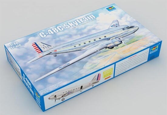 Trumpeter 02829 C-48 C SKYTRAIN TRANSPORT AIRCRAFT 1:48 Kit di modellismo