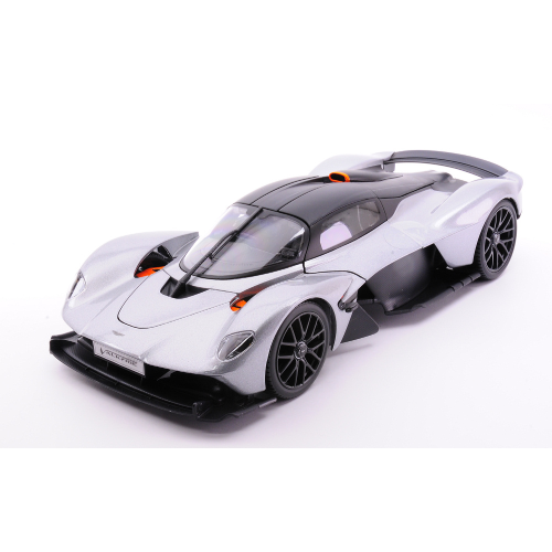 ASTON MARTIN VALKYRIE 2022 SILVER 1:18 Maisto Auto Stradali Modellino