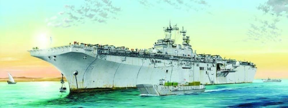 HOBBY BOSS 83404 MODELLO USS KEARSARGE LHD-3 1/700