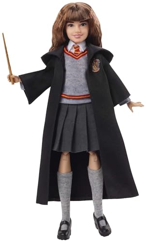 Mattel Harry Potter - Hermione Granger, Personaggio Da Collezionare Alto 25 Cm, Con Uniforme Di Hogwarts, Morbido Mantello Di Grifondoro E Bacchetta,