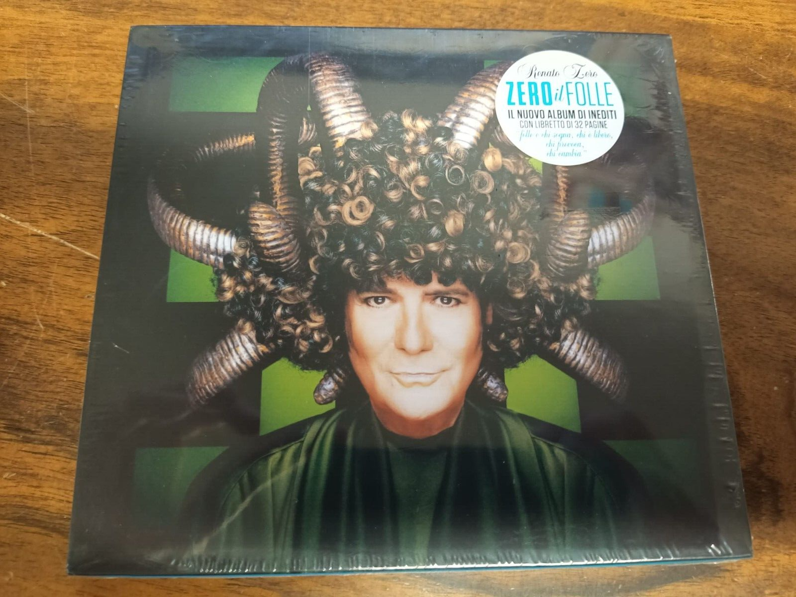 BOX  CD  RENATO ZERO ZERO IL FOLLE  2019 TATTICA BOOKLET 8034097060922 SIGILLATO