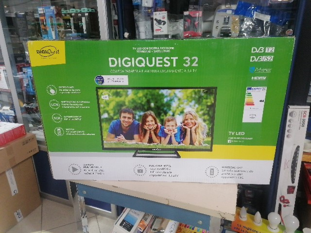 Televisore Digiquest TV LED 32" Pollici HD DV3 T2 S2 CERTIFICATO TVSAT