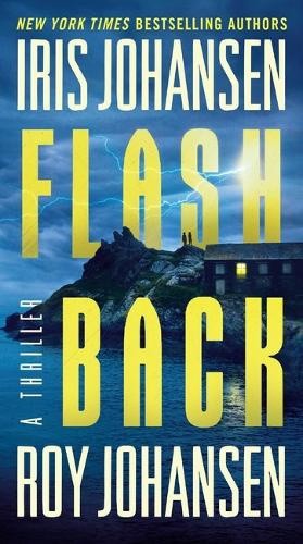 Flashback (Kendra Michaels) by Iris Johansen