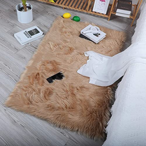 Yihaic Faux Tappetto Di Pelle Di Pecora Tappeto, Pecora Agnello Imitazione Pelliccia Sintetica Decorativa, Adatto Per Tappeto Per Soggiorno, Tappetino